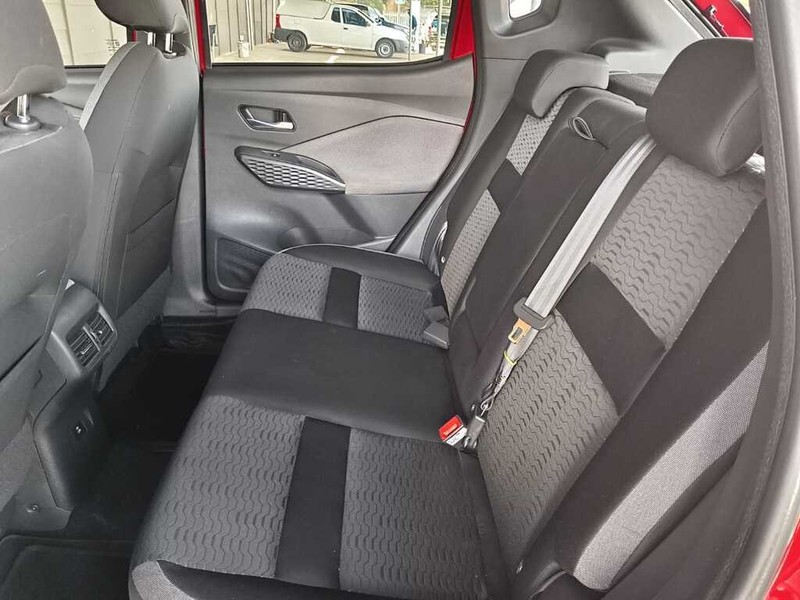 Nissan Magnite - King Cars Bellville/Vredekloof - Image 12