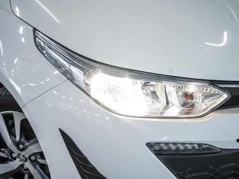 Toyota Yaris - Chery Waterfall - Image 3
