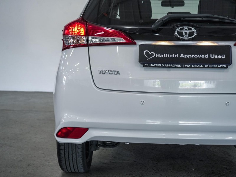Toyota Yaris - Chery Waterfall - Image 8