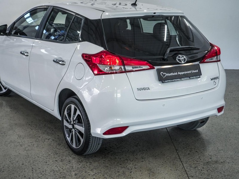 Toyota Yaris - Chery Waterfall - Image 12
