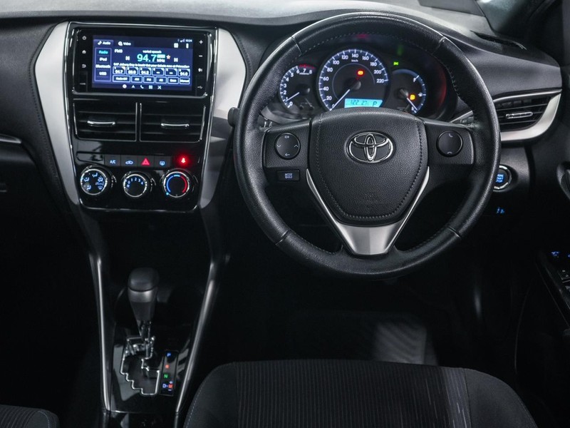 Toyota Yaris - Chery Waterfall - Image 19
