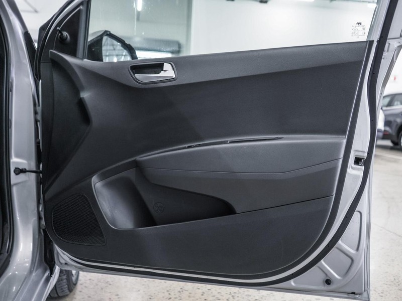 Hyundai i10 - Chery Waterfall - Image 22