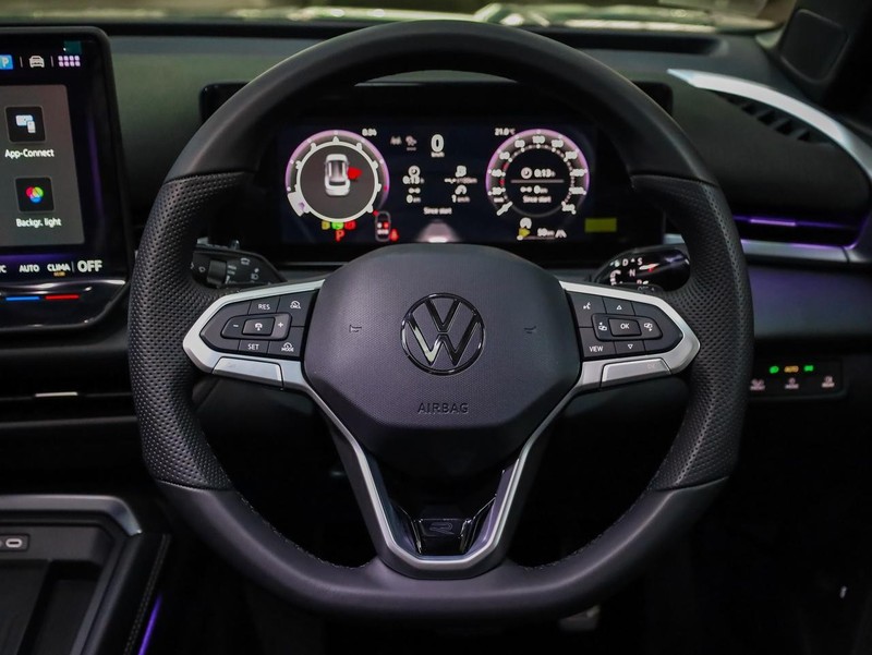 Volkswagen T-Roc - Hatfield VW Bryanston - Image 15