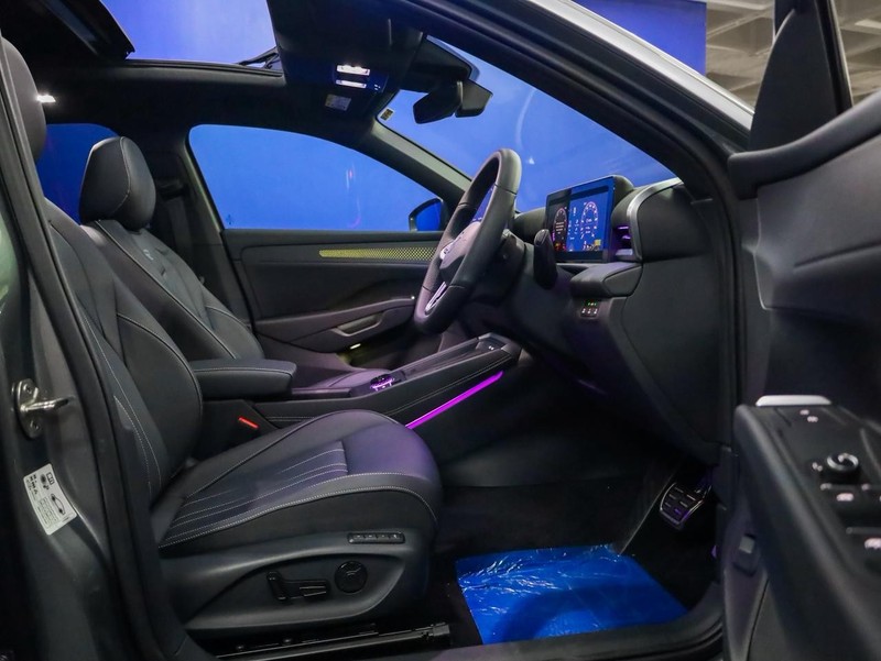 Volkswagen T-Roc - Hatfield VW Bryanston - Image 10