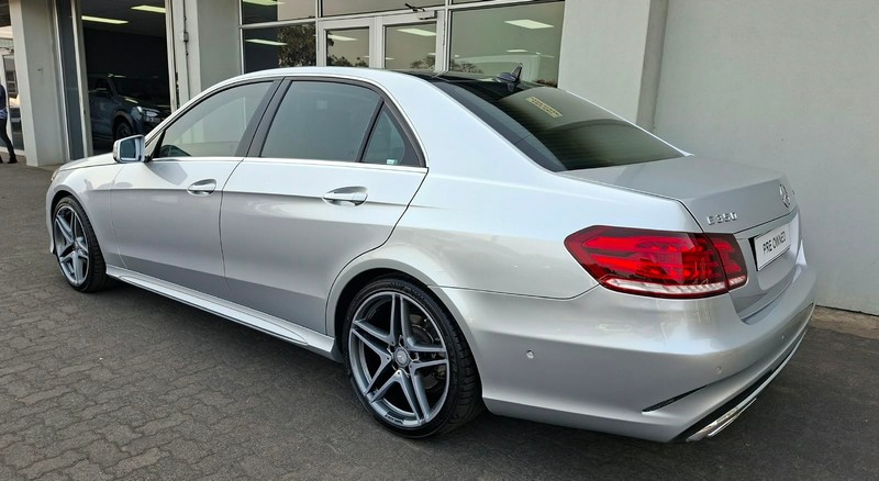 Mercedes-Benz E-class - Isuzu Richards Bay - Image 3