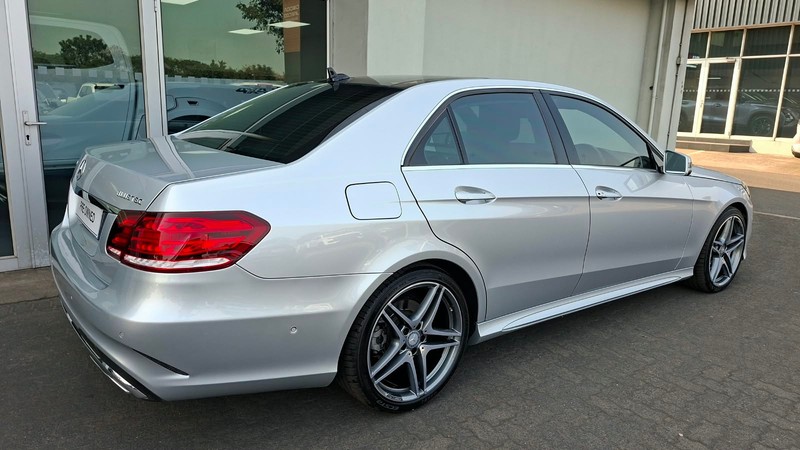Mercedes-Benz E-class - Isuzu Richards Bay - Image 4