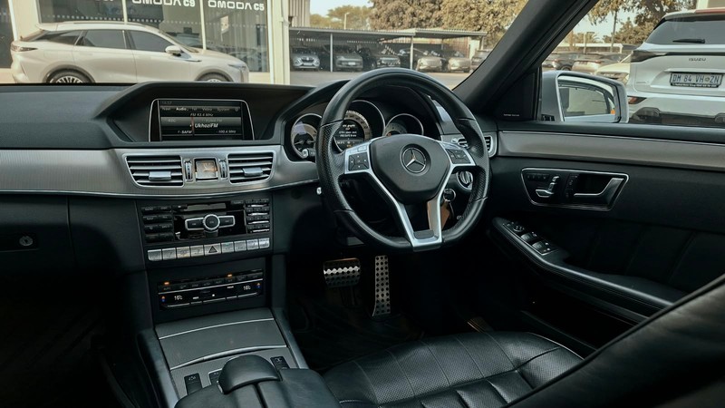 Mercedes-Benz E-class - Isuzu Richards Bay - Image 16