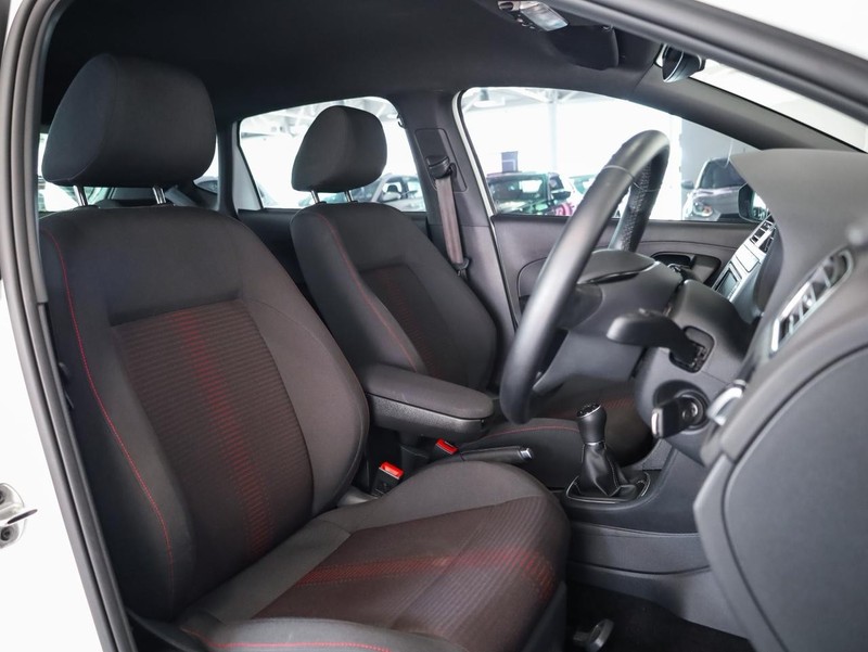 Volkswagen Polo Vivo - Hatfield VW Bryanston - Image 14