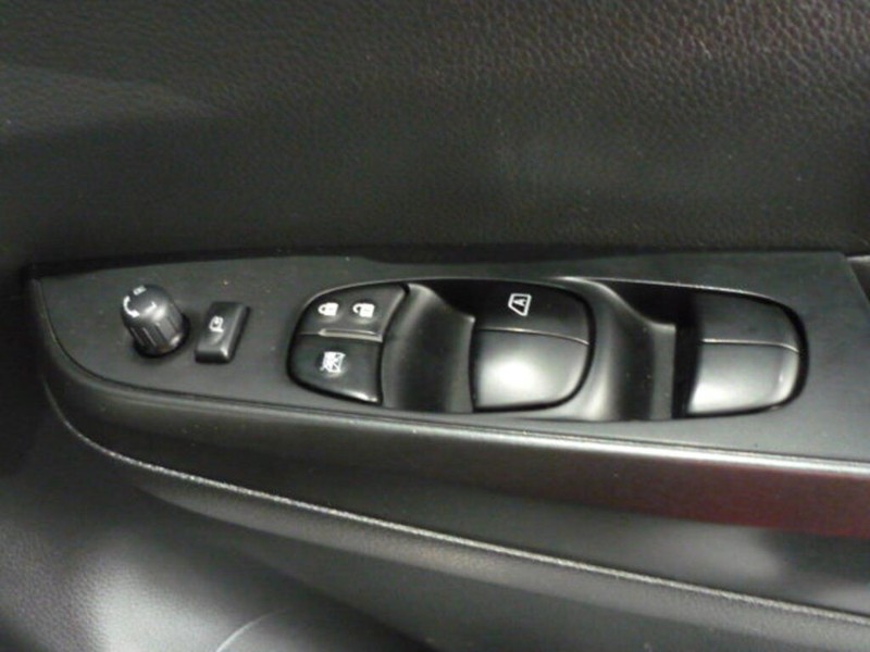 Nissan Navara - LisaCars - Image 14