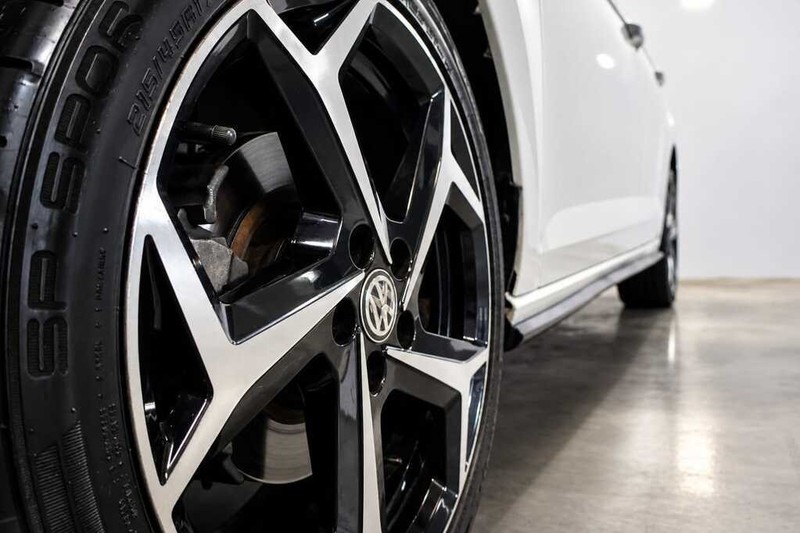 Volkswagen Polo - Bluebird Motors - Image 16