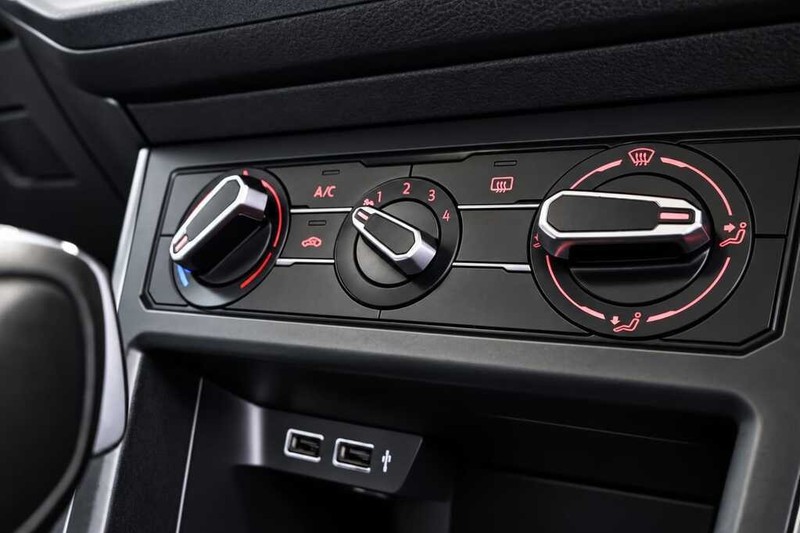 Volkswagen Polo - Bluebird Motors - Image 13