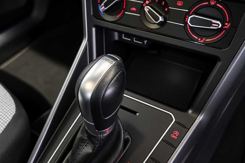 Volkswagen Polo - Bluebird Motors - Image 11