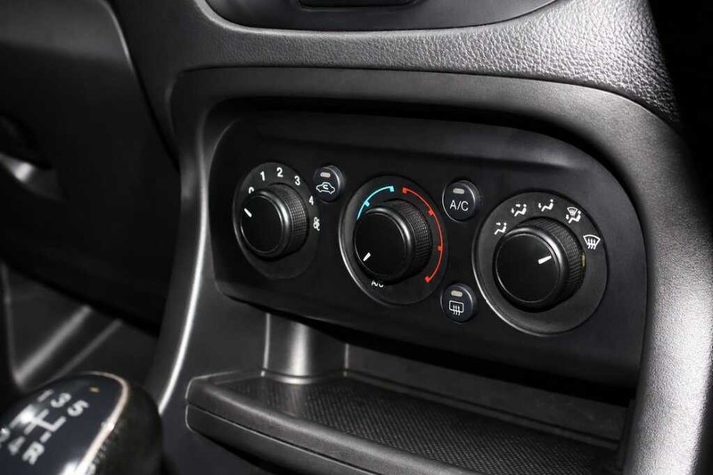 Ford Figo - Bluebird Motors - Image 17