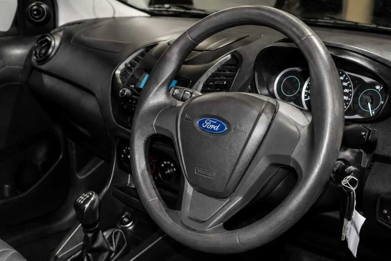 Ford Figo - Bluebird Motors - Image 16