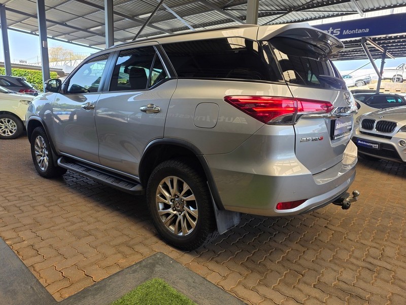 Toyota Fortuner - Auto Investments Montana - Image 4
