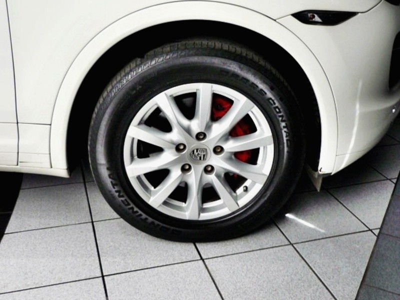 Porsche Cayenne - LisaCars - Image 9