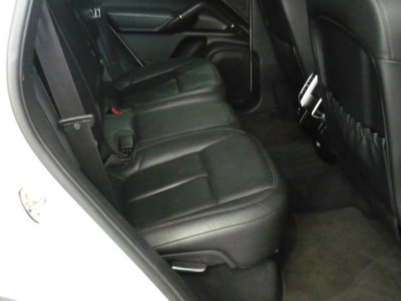Porsche Cayenne - LisaCars - Image 14