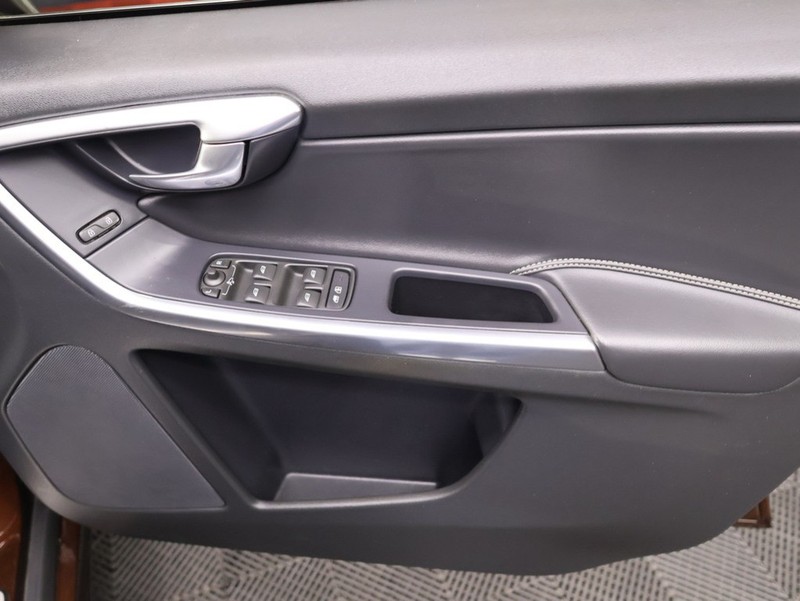 Volvo XC60 - KING OF CARS - Image 18