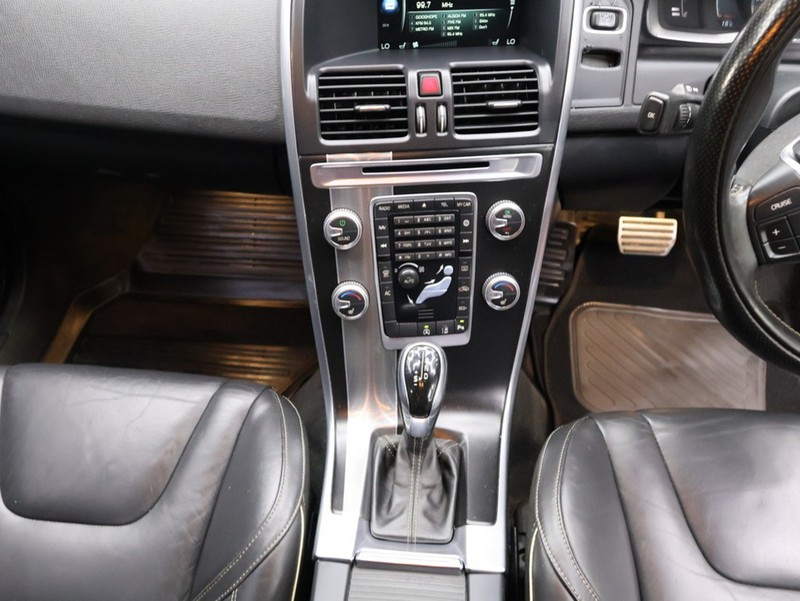 Volvo XC60 - KING OF CARS - Image 16