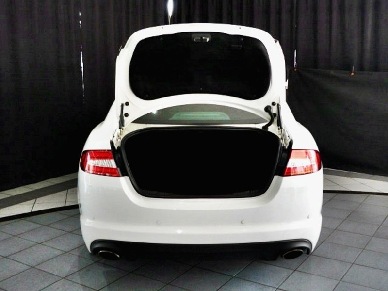 Jaguar XF - LisaCars - Image 9