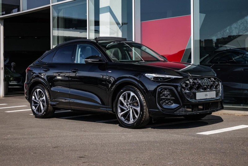Audi Q5 - Audi Centre Hatfield - Image 1