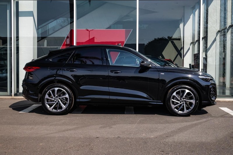 Audi Q5 - Audi Centre Hatfield - Image 6