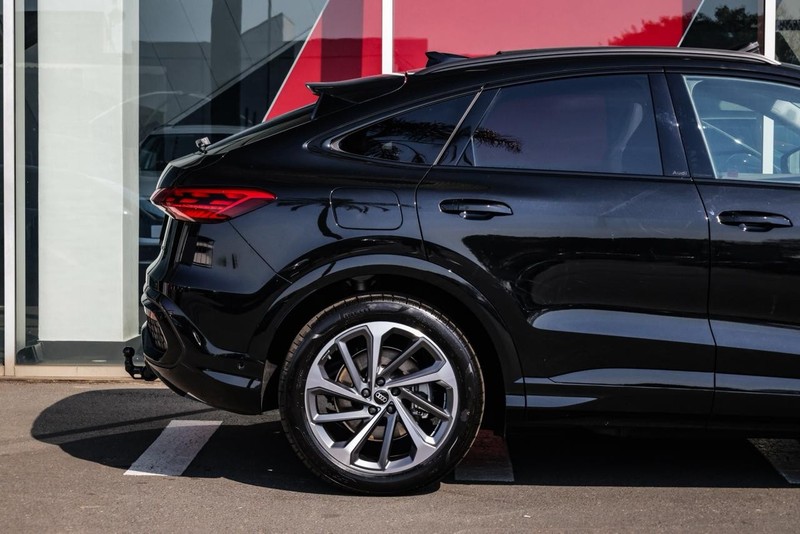 Audi Q5 - Audi Centre Hatfield - Image 4