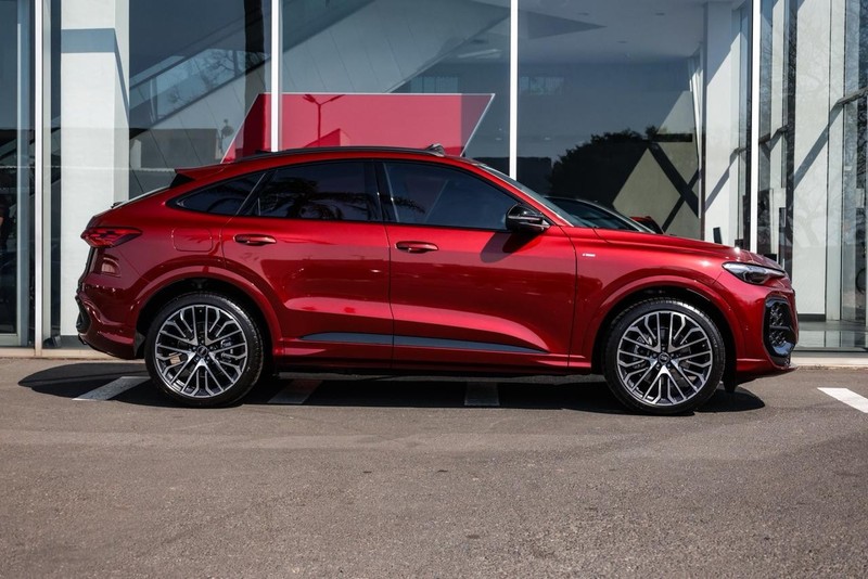 Audi Q5 - Audi Centre Hatfield - Image 3