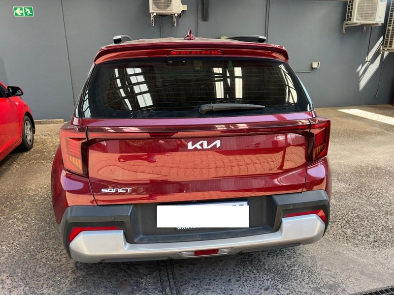 Kia Sonet - Mit Mak Motors - Image 7