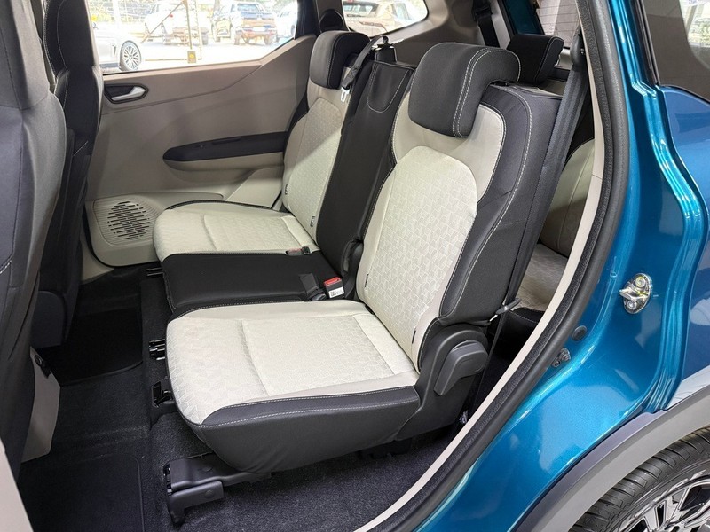 Renault Triber - Stargate Auto - Image 11