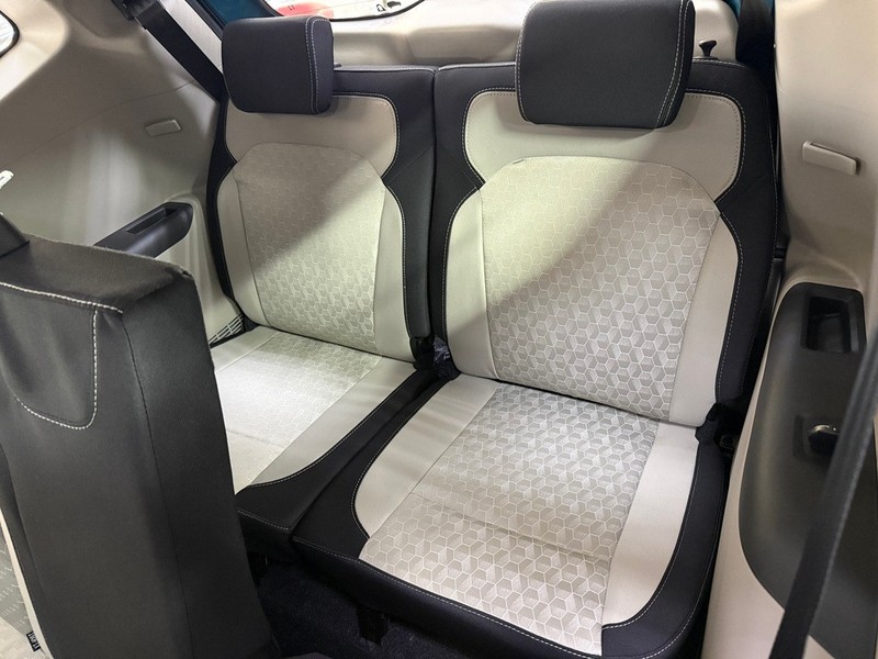 Renault Triber - Stargate Auto - Image 12