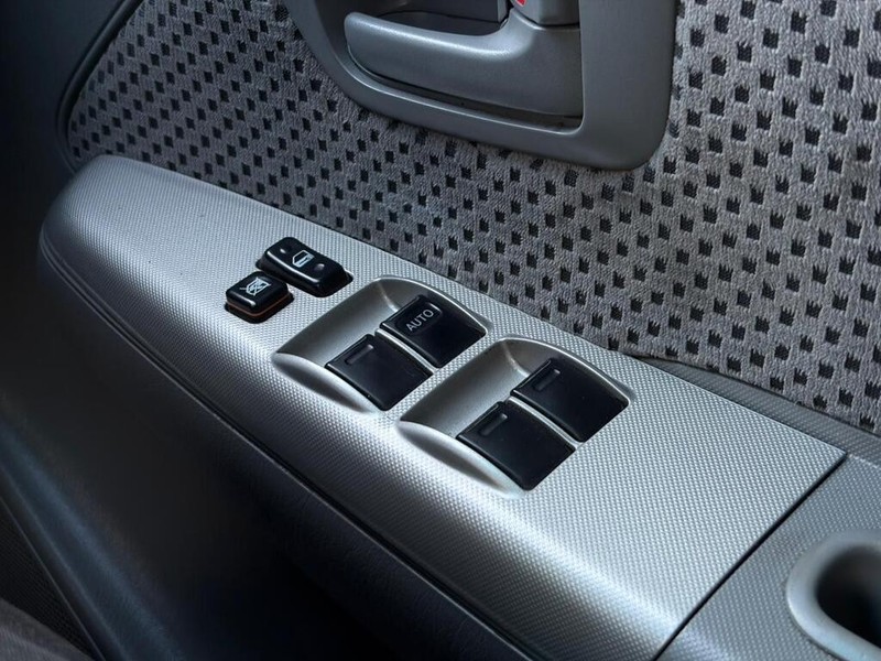 Toyota Hilux - Authentique Autos - Image 15