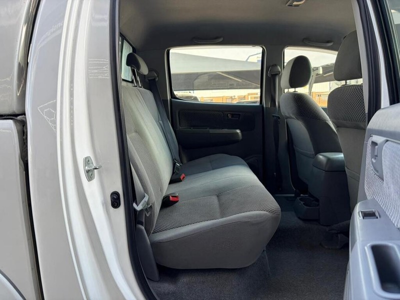 Toyota Hilux - Authentique Autos - Image 7