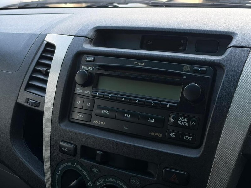 Toyota Hilux - Authentique Autos - Image 12