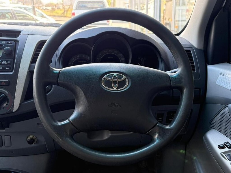 Toyota Hilux - Authentique Autos - Image 9