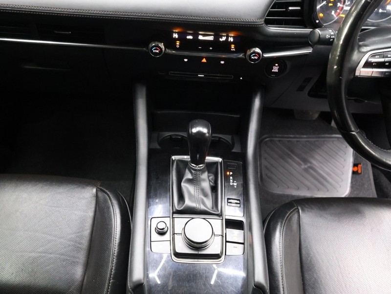 Mazda 3 - KING OF CARS - Image 16