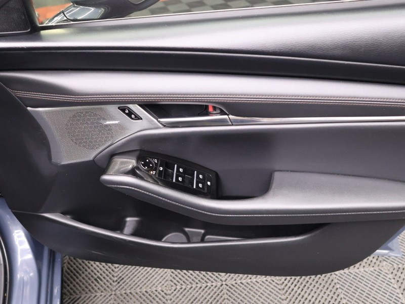 Mazda 3 - KING OF CARS - Image 19