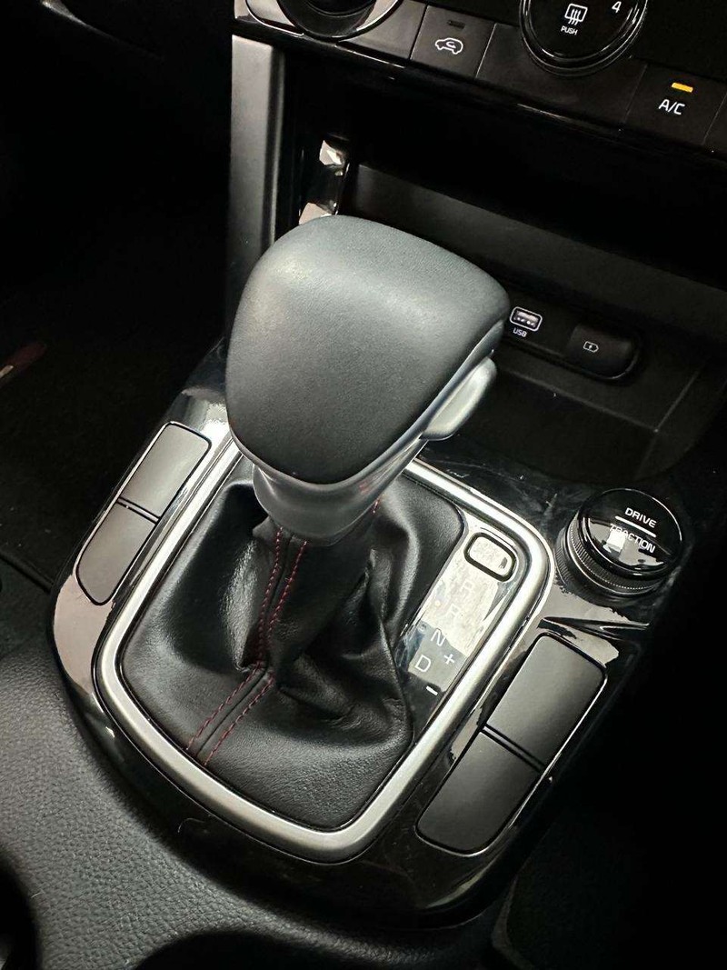 Kia Seltos - Thorp Tableview - Image 11