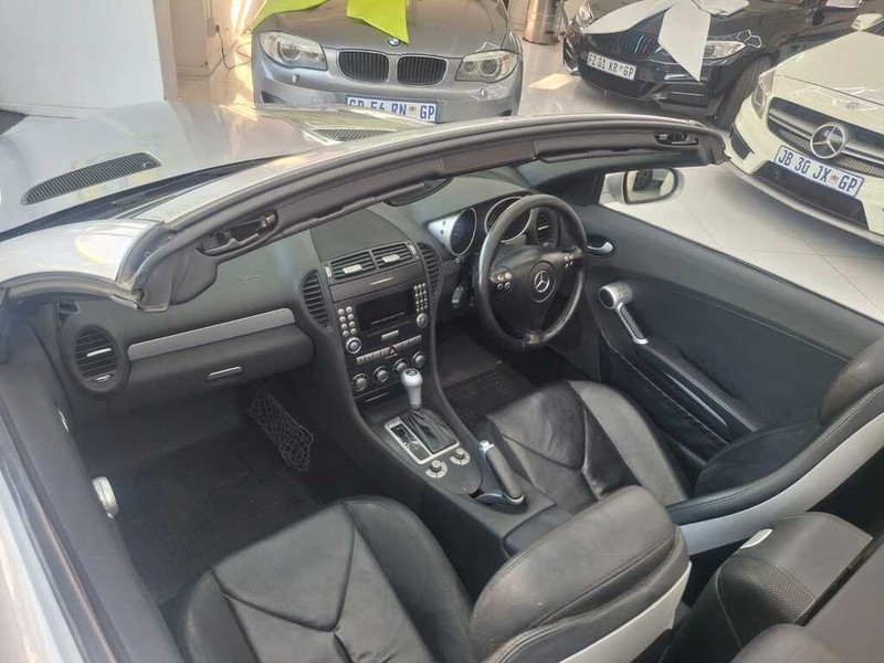 Mercedes-Benz SLK - Melrose Auto - Image 19