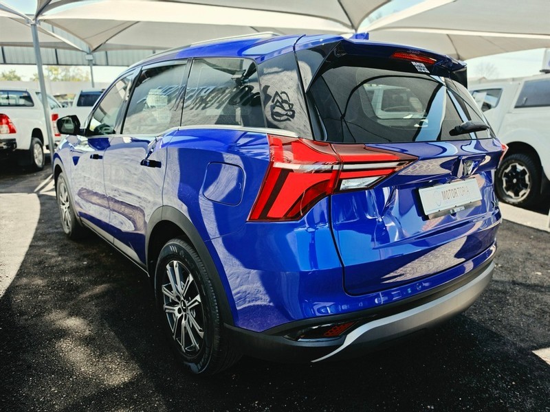 Mahindra XUV700 - Motortoria - Image 7