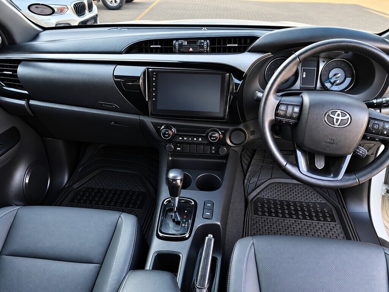 Toyota Hilux - CARS@NOOK - Image 11