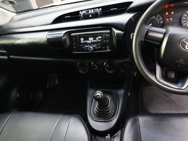 Toyota Hilux - KING OF CARS - Image 9
