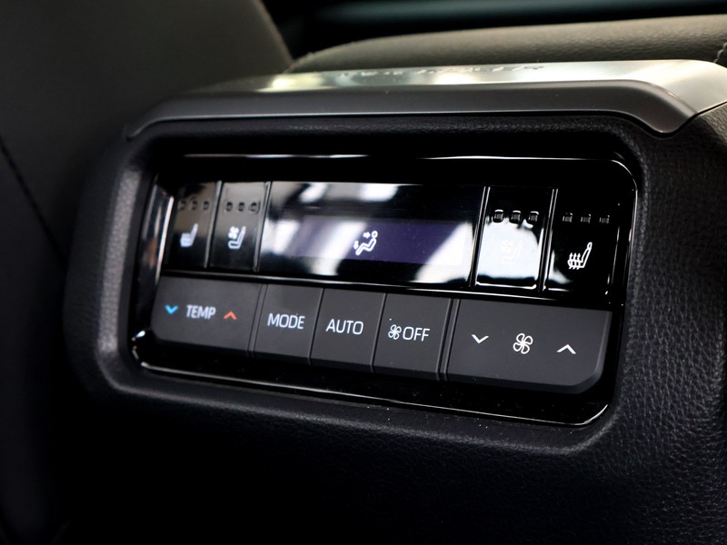 Toyota Land Cruiser Prado - Hatfield VW Melrose Arch - Image 18