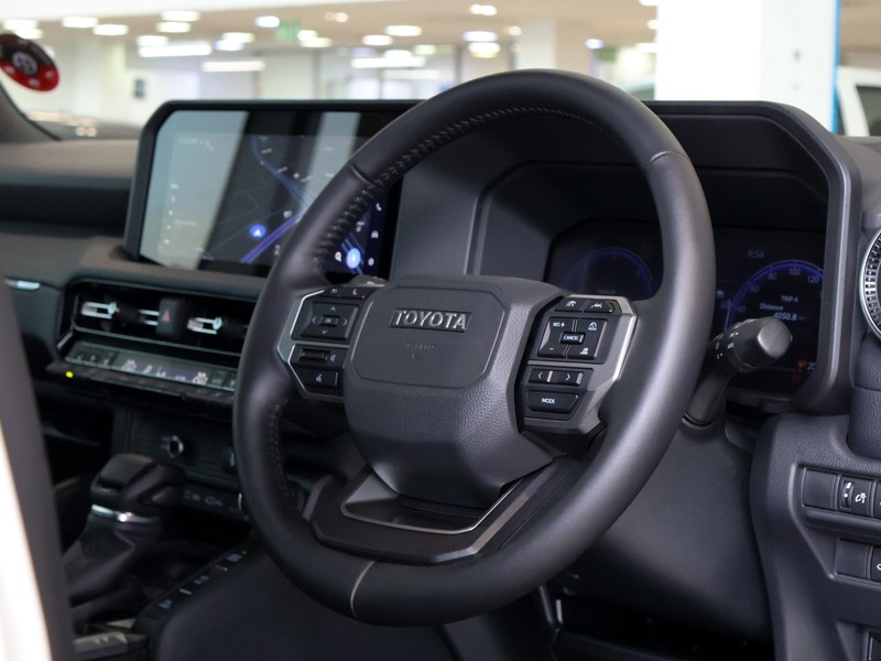 Toyota Land Cruiser Prado - Hatfield VW Melrose Arch - Image 23