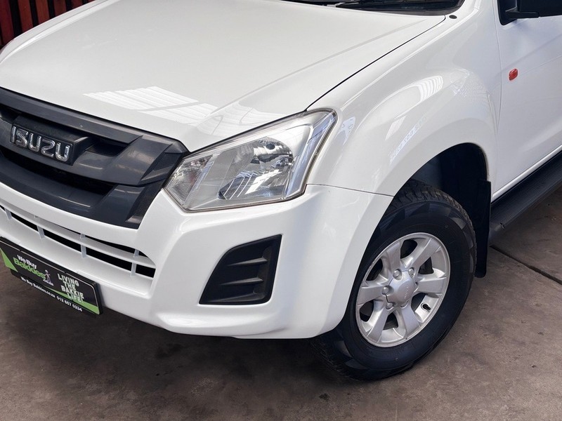 Isuzu D-Max - We Buy Bakkies - Image 5