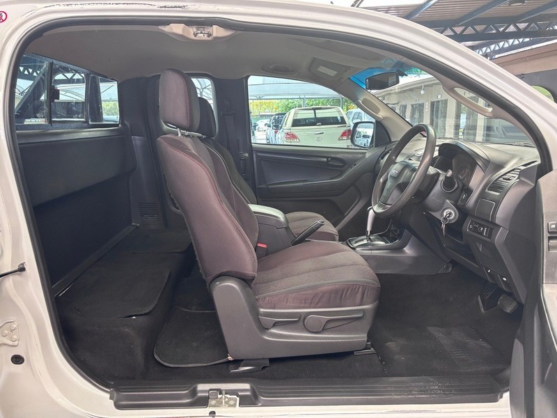 Isuzu D-Max - We Buy Bakkies - Image 14