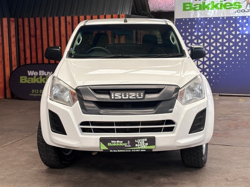 Isuzu D-Max - We Buy Bakkies - Image 4