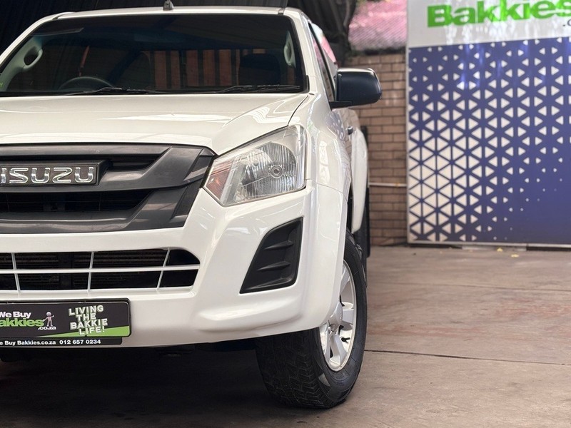 Isuzu D-Max - We Buy Bakkies - Image 6