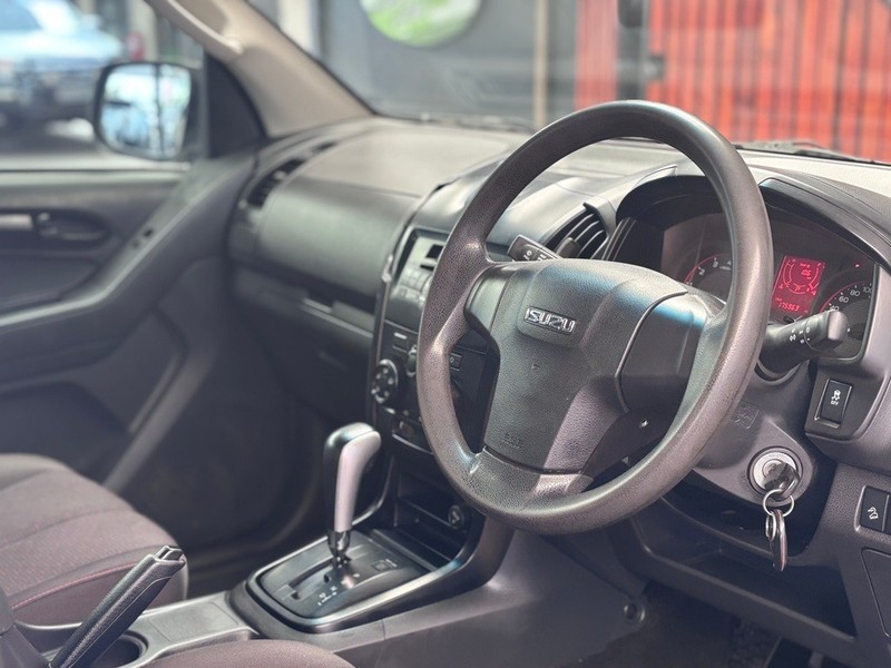 Isuzu D-Max - We Buy Bakkies - Image 19