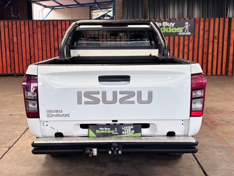 Isuzu D-Max - We Buy Bakkies - Image 10